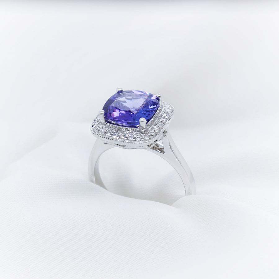 18K Whtie Gold Tanzanite & Diamond Ring - The French Door Jewellers