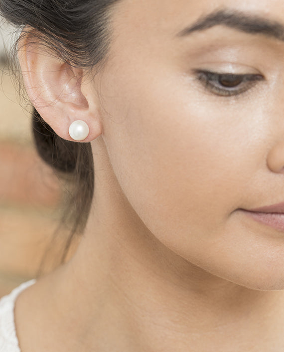 9ct White Gold White Button Freshwater Pearl Stud Earrings - The French Door Jewellers