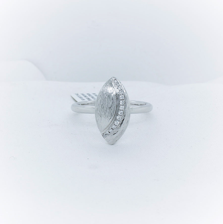 18ct White Gold Diamond Dress Ring